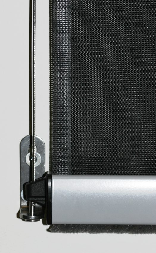 Close up of Alpha external screen on cable